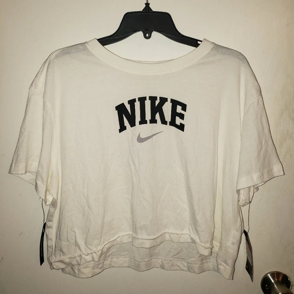 Nike tee crop top large - Picture 1 of 5